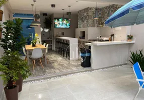 Foto 1 de Casa com 4 Quartos à venda, 170m² em Estreito, Florianópolis