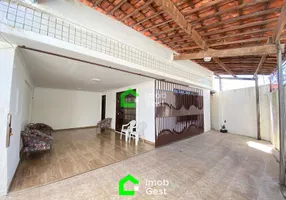 Foto 1 de Casa com 3 Quartos para alugar, 287m² em Barro Vermelho, Natal