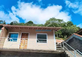 Foto 1 de Casa de Condomínio com 2 Quartos à venda, 46m² em Meudon, Teresópolis