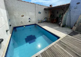 Foto 1 de Casa com 7 Quartos à venda, 200m² em Vila Kosmos, Rio de Janeiro