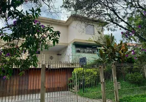 Foto 1 de Casa com 4 Quartos à venda, 377m² em Alto de Pinheiros, São Paulo