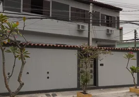 Foto 1 de Apartamento com 2 Quartos para alugar, 50m² em Ribeira, Rio de Janeiro
