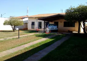 Foto 1 de Casa com 4 Quartos à venda, 165m² em Centro, Rifaina