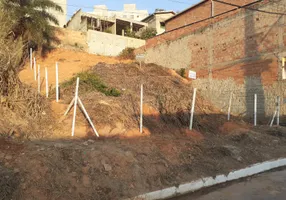 Foto 1 de Lote/Terreno à venda, 250m² em Liberdade, Santa Luzia