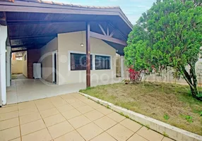 Foto 1 de Casa com 2 Quartos à venda, 120m² em Parque Balneario Oasis , Peruíbe