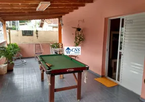 Foto 1 de Casa com 2 Quartos à venda, 250m² em Jardim Pazini, Taboão da Serra