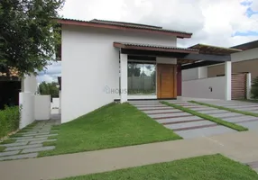 Foto 1 de Casa de Condomínio com 4 Quartos à venda, 364m² em Condomínio Belvedere, Cuiabá