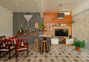 Foto 1 de Casa com 3 Quartos à venda, 250m² em Areal, Pelotas