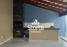 Foto 1 de Casa com 3 Quartos à venda, 190m² em Jardim Europa, Uberlândia