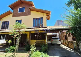 Foto 1 de Casa com 4 Quartos à venda, 150m² em Praia Grande, Penha