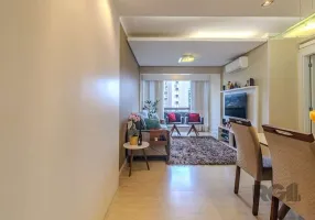 Foto 1 de Apartamento com 3 Quartos à venda, 75m² em Chácara das Pedras, Porto Alegre