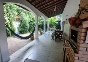 Foto 1 de Casa com 3 Quartos à venda, 236m² em Jardim Santa Maria, Jacareí