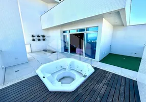 Foto 1 de Apartamento com 3 Quartos para alugar, 246m² em Balneário, Florianópolis