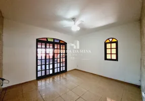 Foto 1 de Sobrado com 3 Quartos à venda, 180m² em Chácara Santa Maria, São Paulo