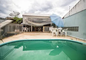 Foto 1 de Casa com 3 Quartos à venda, 170m² em Ipanema, Porto Alegre