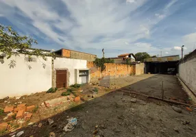 Foto 1 de Lote/Terreno para alugar, 323m² em Vila Maria de Maggi, Suzano