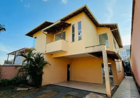 Foto 1 de Casa com 4 Quartos para alugar, 255m² em Trevo, Belo Horizonte