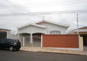 Foto 1 de Casa com 3 Quartos à venda, 240m² em Jardim Sao Carlos, São Carlos