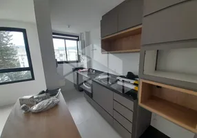 Foto 1 de Apartamento com 2 Quartos para alugar, 81m² em Carvoeira, Florianópolis