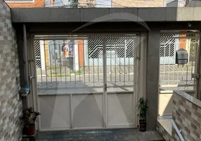 Foto 1 de Sobrado com 5 Quartos à venda, 335m² em Jardim Brasil, São Paulo