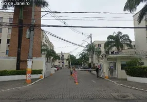 Foto 1 de Apartamento com 2 Quartos à venda, 51m² em Centro, Belford Roxo