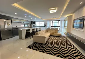 Foto 1 de Apartamento com 3 Quartos para alugar, 178m² em Barra Sul, Balneário Camboriú