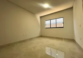 Foto 1 de Casa com 3 Quartos à venda, 200m² em Chácara Santo Antônio, São Paulo