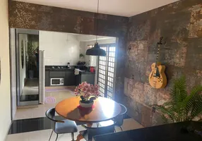 Foto 1 de Casa com 3 Quartos à venda, 150m² em Parque Santa Rita, Goiânia