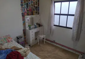 Foto 1 de Casa com 3 Quartos à venda, 80m² em Vila Lourdes, Carapicuíba