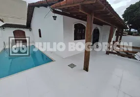 Foto 1 de Casa de Condomínio com 3 Quartos à venda, 150m² em Taquara, Rio de Janeiro