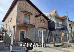Foto 1 de Sobrado com 5 Quartos à venda, 330m² em Atuba, Curitiba