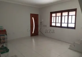 Foto 1 de Sobrado com 3 Quartos à venda, 147m² em Residencial Santa Paula, Jacareí