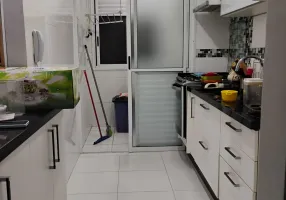 Foto 1 de Apartamento com 2 Quartos para alugar, 52m² em Campo Limpo, São Paulo