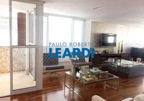 Foto 1 de Apartamento com 3 Quartos à venda, 184m² em Jardim América, São Paulo
