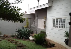 Foto 1 de Casa com 3 Quartos à venda, 250m² em Parque Residencial Jaguari, Americana
