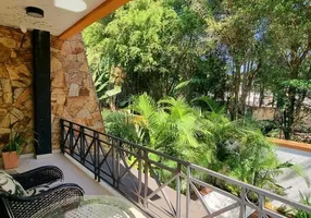 Foto 1 de Casa de Condomínio com 3 Quartos à venda, 320m² em Jardim Panorama, São Paulo