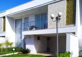 Foto 1 de Sobrado com 4 Quartos à venda, 203m² em Santa Genoveva, Goiânia