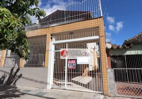 Foto 1 de Sobrado com 3 Quartos para alugar, 180m² em Santa Maria Goretti, Porto Alegre