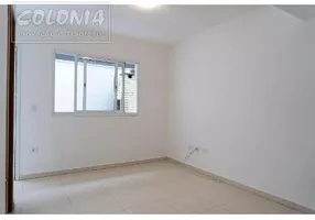 Foto 1 de Sobrado com 2 Quartos para alugar, 124m² em Vila Curuçá, Santo André