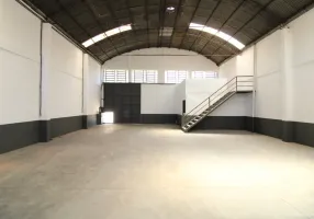 Foto 1 de Galpão/Depósito/Armazém com 1 Quarto para alugar, 300m² em Sarandi, Porto Alegre