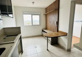 Foto 1 de Apartamento com 2 Quartos à venda, 41m² em Vila Carmosina, São Paulo