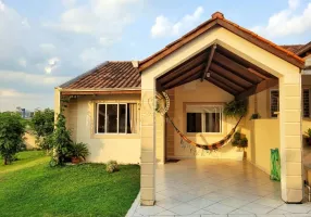 Foto 1 de Casa de Condomínio com 2 Quartos à venda, 52m² em Bom Jesus, São José dos Pinhais