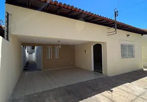 Foto 1 de Casa com 4 Quartos à venda, 150m² em Aeroporto, Teresina