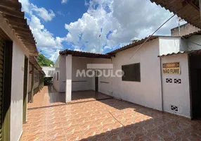 Foto 1 de Imóvel Comercial com 6 Quartos para alugar, 304m² em Cidade Jardim, Uberlândia