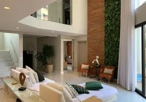 Foto 1 de Casa de Condomínio com 4 Quartos à venda, 350m² em Alphaville, Santana de Parnaíba