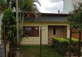Foto 1 de Casa com 3 Quartos à venda, 150m² em Vila Ipiranga, Porto Alegre