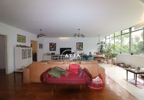 Foto 1 de Apartamento com 3 Quartos à venda, 284m² em Copacabana, Rio de Janeiro