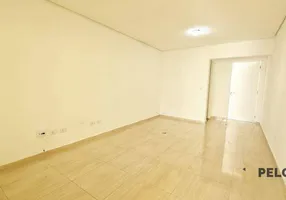 Foto 1 de Sobrado com 3 Quartos à venda, 240m² em Vila Romero, São Paulo