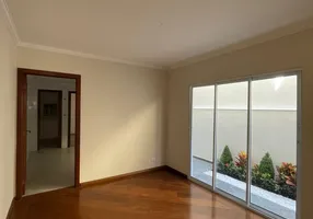 Foto 1 de Sobrado com 4 Quartos à venda, 270m² em Butantã, São Paulo