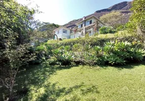 Foto 1 de Casa de Condomínio com 3 Quartos à venda, 276m² em Samambaia, Petrópolis